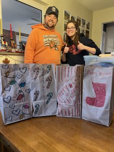 One of our favorite holiday traditions — packing lunches to share with those in need.